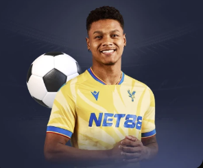 积极主动的风格！全场比赛邵佳一频频站到场边指挥+大声呼喊